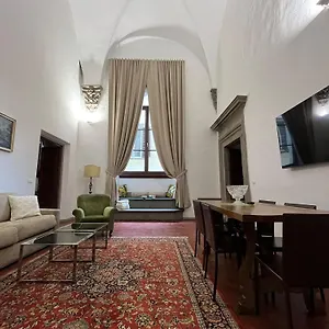 Palazzo Roselli Cecconi Apartment